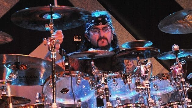 Dream Theater dedicates song to Mike Portnoy’s late sister during Croatia show