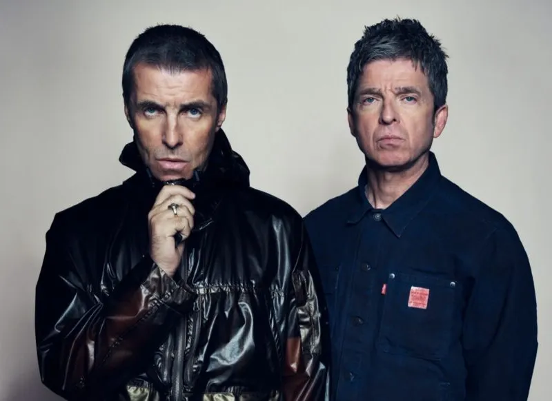 oasis-fan-tragically-dies-after-fall-at-wembley-stadium-concert-band