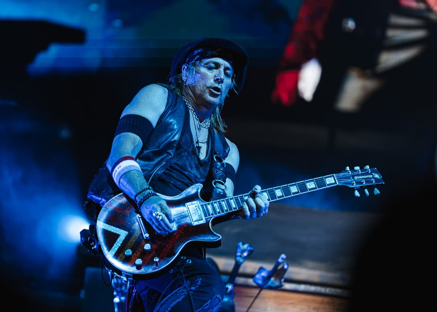 Alice Cooper performa at the PNC Bank Center in Holmdel, NJ