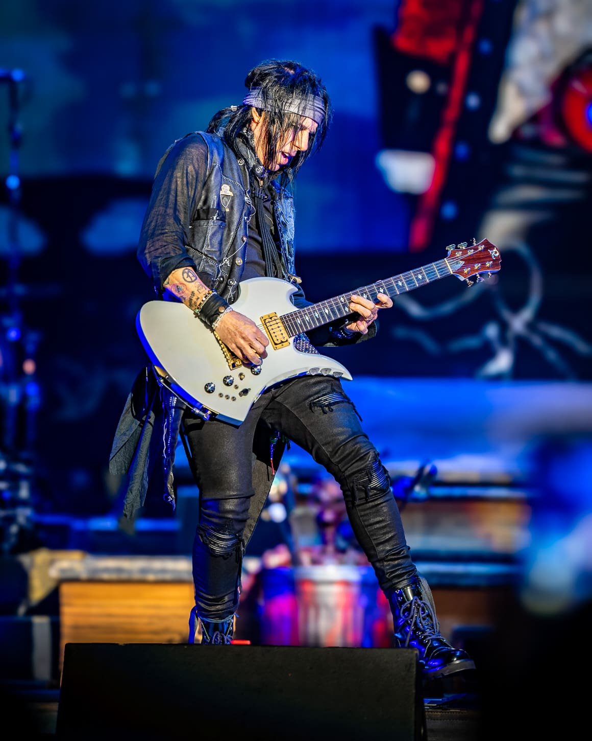 Alice Cooper performa at the PNC Bank Center in Holmdel, NJ