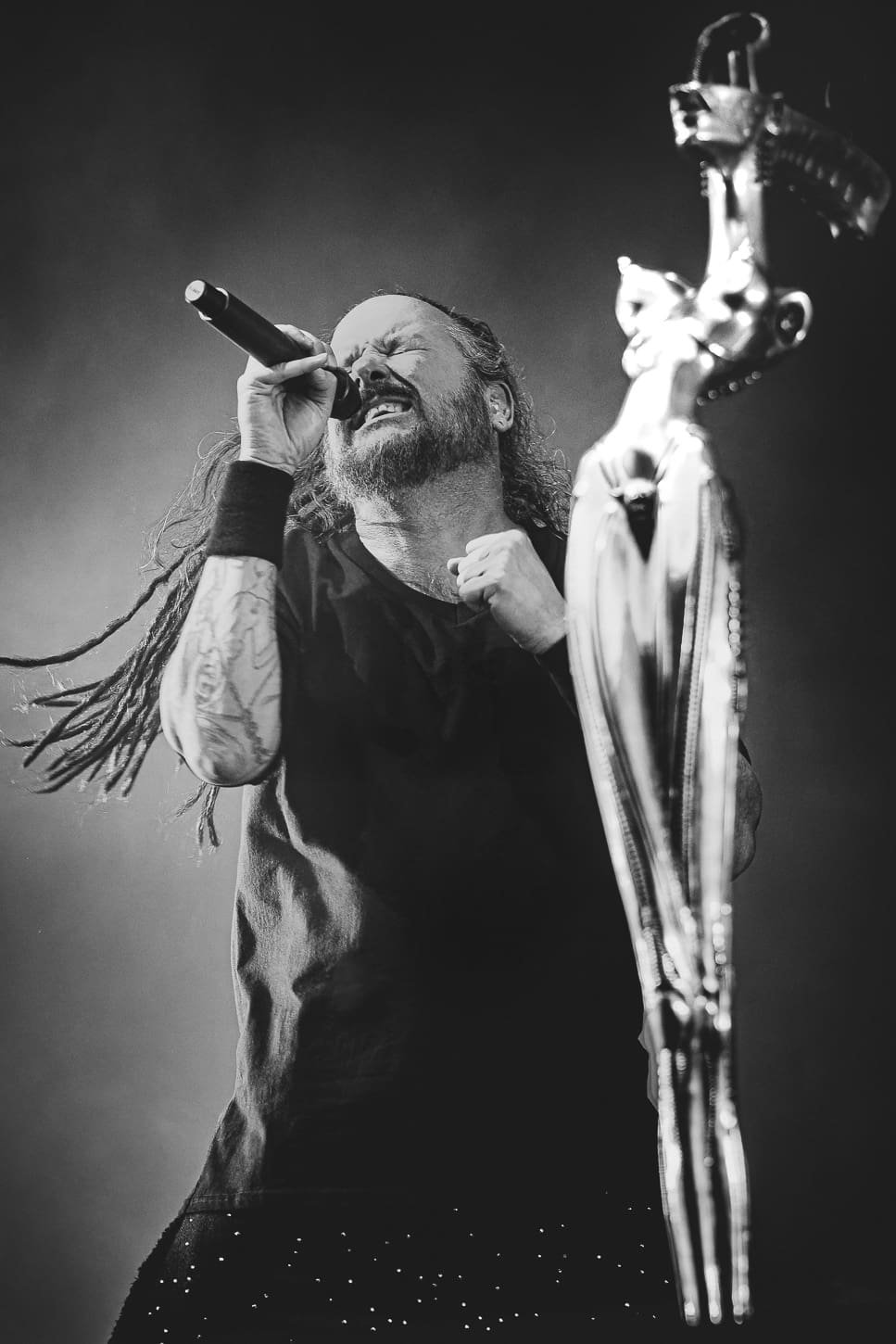 Korn performs at Metlife Stadium. Korn performs at Metlife Stadium.